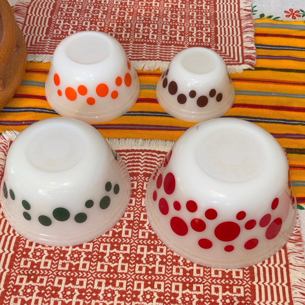 Colorful Polka Dot Mixing Bowls